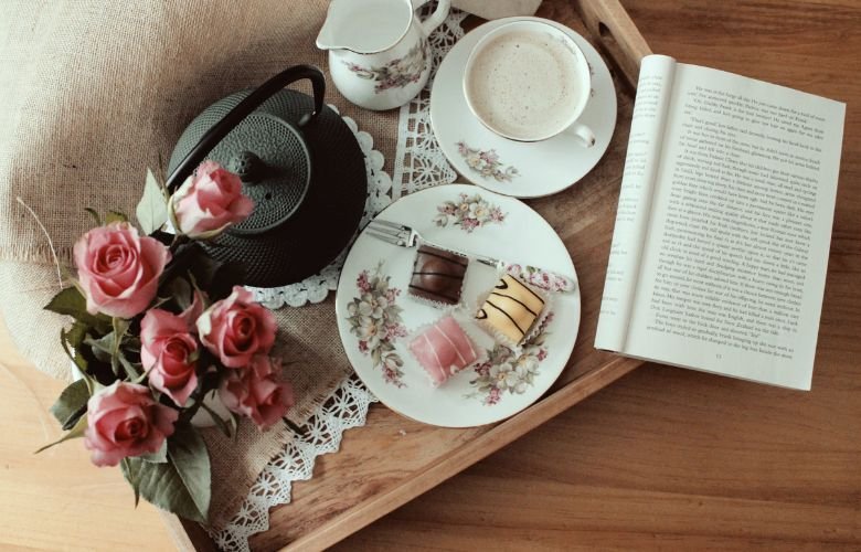 Aprenda como fazer uma bandeja de café da manhã inspiradora | westwing.com.br