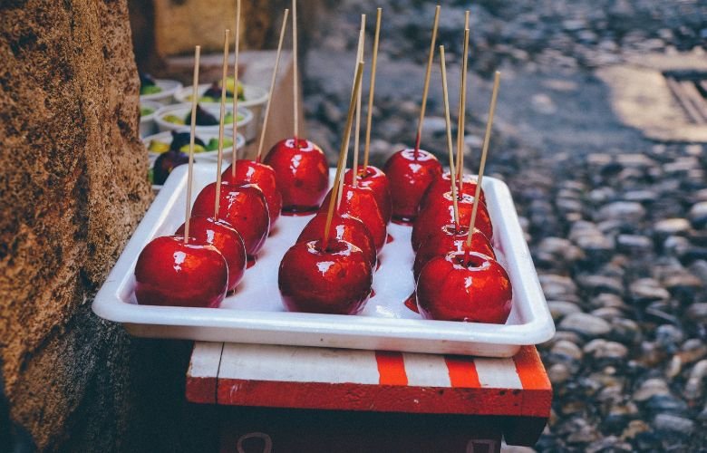 Aprenda como fazer maçã do amor: receita deliciosa e dicas incríveis | westwing.com.br